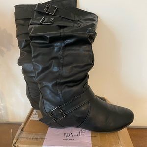 Journee Collection Tiffany faux black leather buckle slouch boots size 7.5